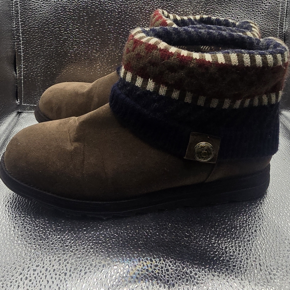 Muk luks Plaid Knit Slippers with Striped Cuff size 10 woman